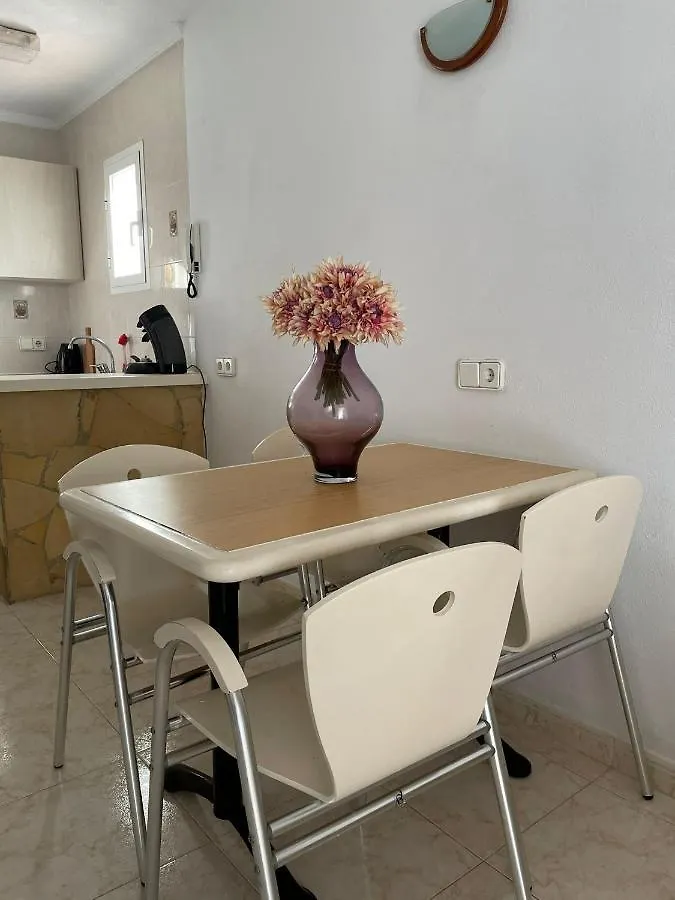 Apartamentos Torres Cardona كالا يونغا 0*,  إسبانيا
