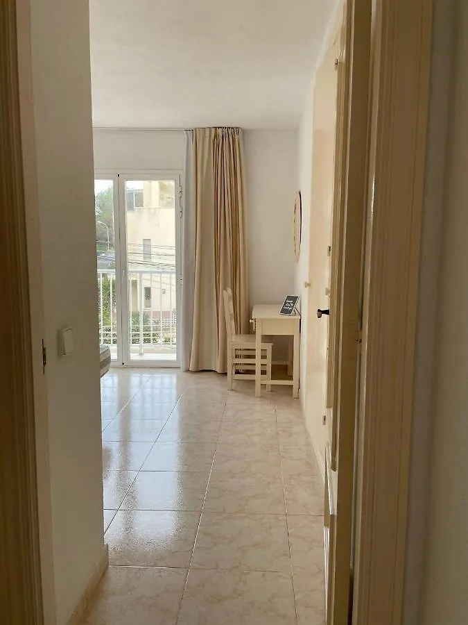 شقة Apartamentos Torres Cardona كالا يونغا إسبانيا