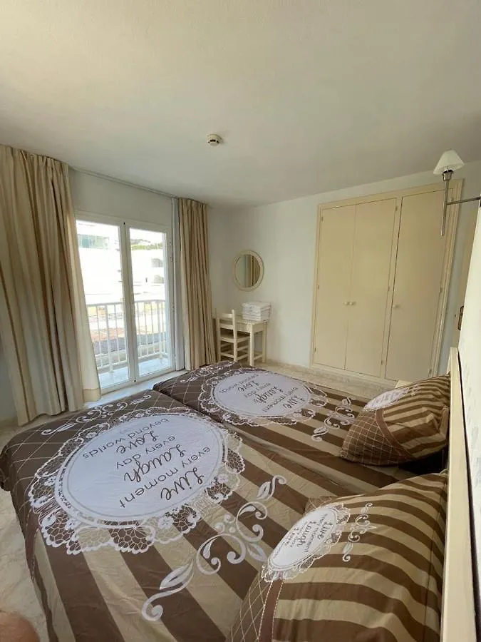 Apartamentos Torres Cardona Cala Llonga  Espagne