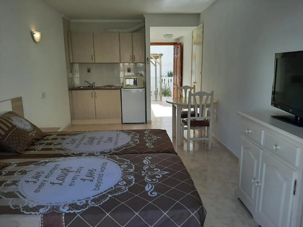 Apartamentos Torres Cardona Cala Llonga  0*, Cala Llonga (Ibiza)