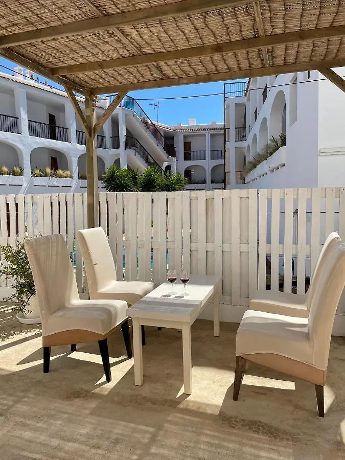 شقة Apartamentos Torres Cardona كالا يونغا إسبانيا